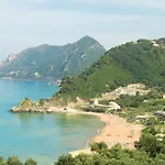 Large Apartment By The Pool - Pelekas Beach, Corfu