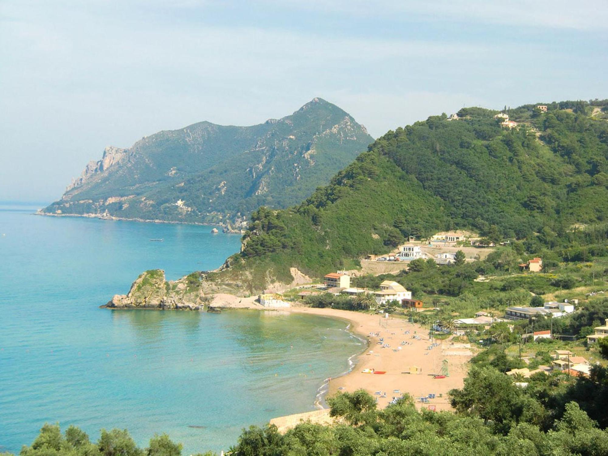 Large By The Pool - Beach, Corfu Apartment *