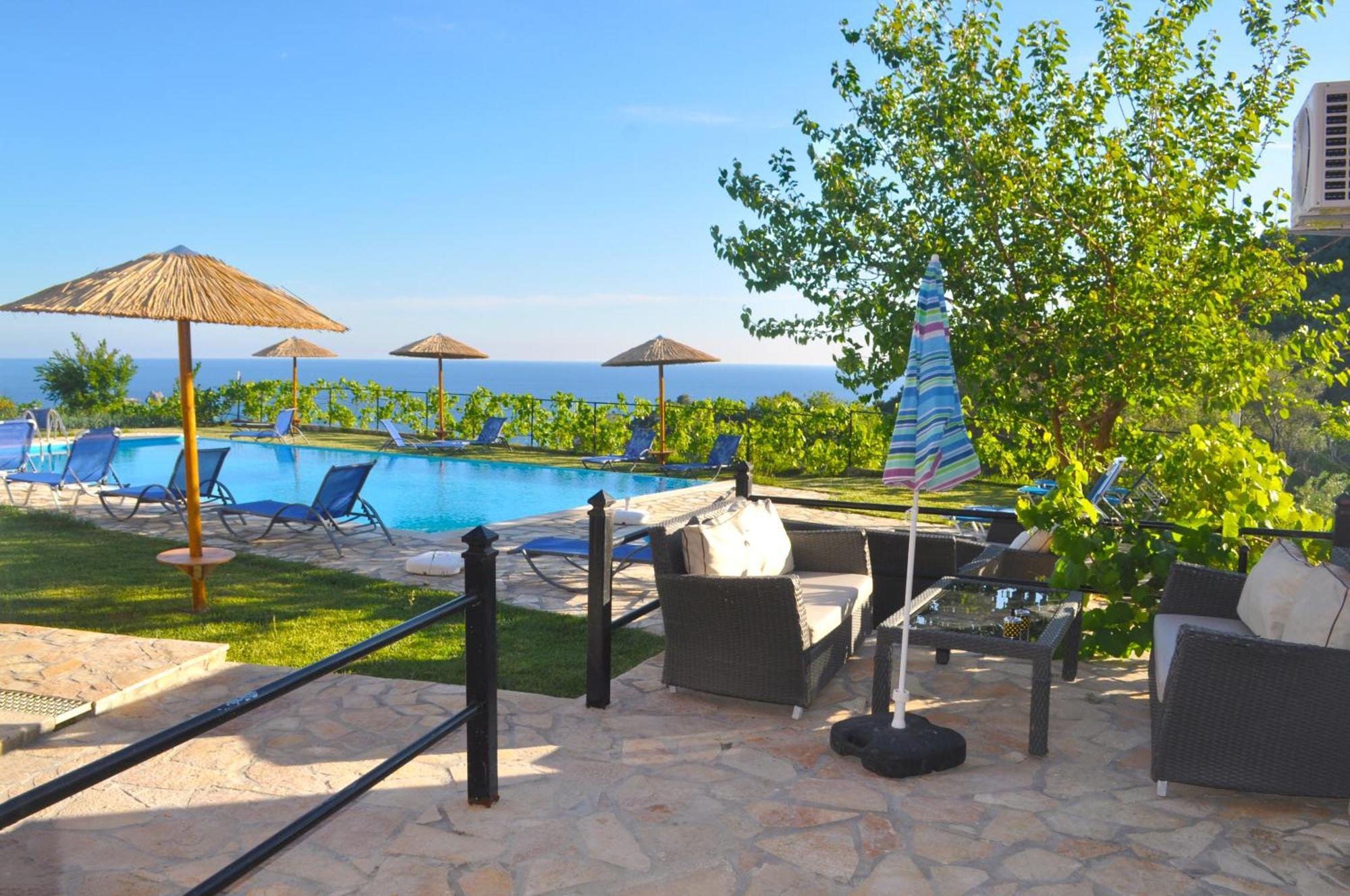 Large By The Pool - Beach, Corfu *